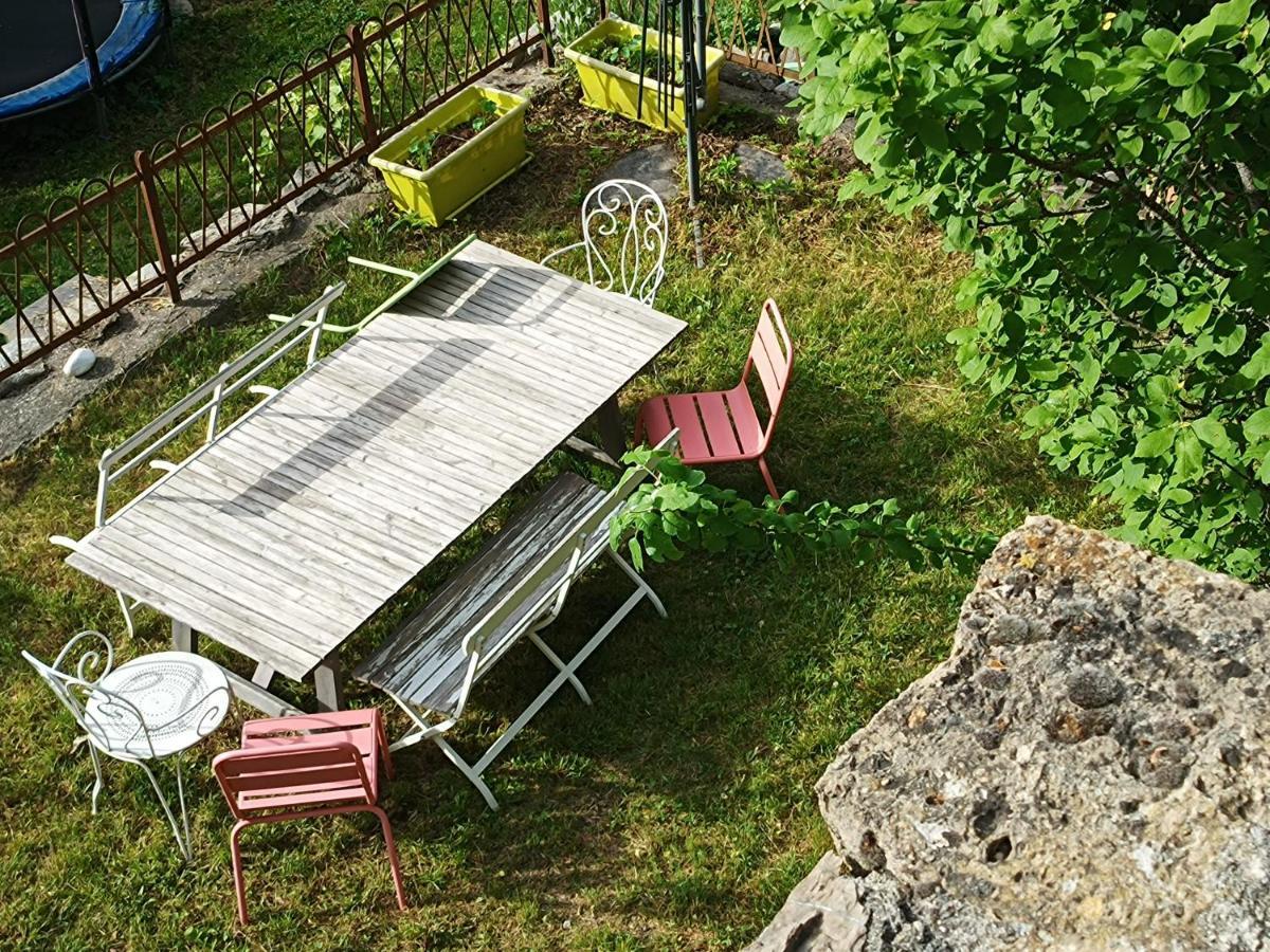 Chambre Ou Gite Dans Une Maison De Montagne - De Suzon A Zelie Entraigues  Szoba fotó