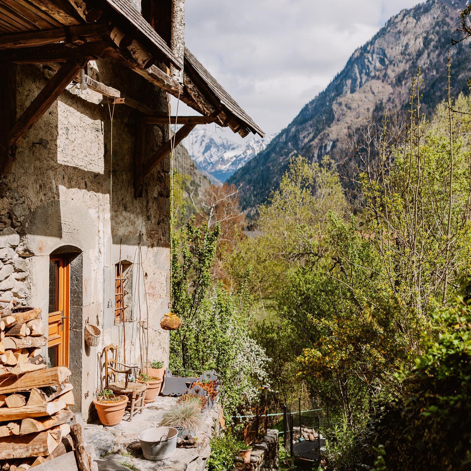 Chambre Ou Gite Dans Une Maison De Montagne - De Suzon A Zelie Entraigues  Kültér fotó